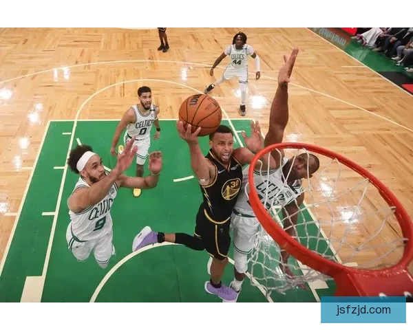 今天的nba篮球比赛回放，精彩瞬间全揭秘！ 